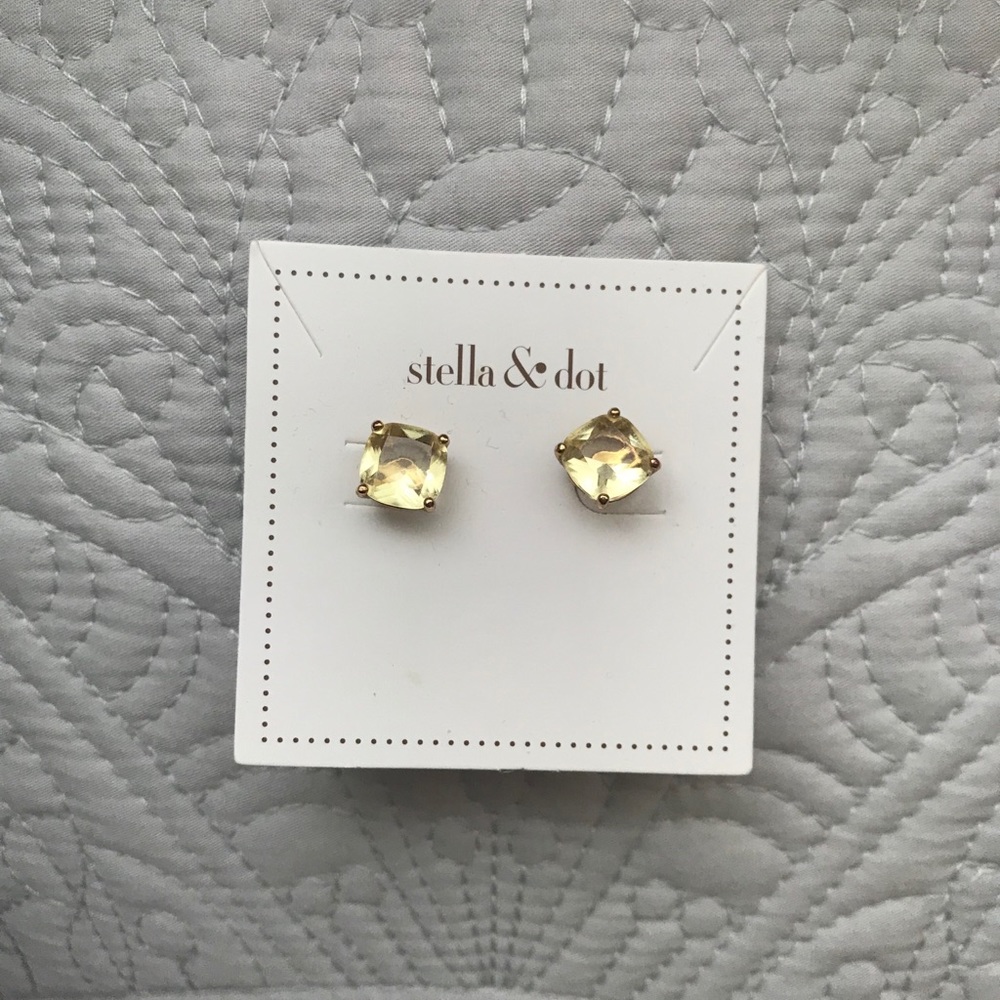 Stella & Dot Yellow Luxe Studs